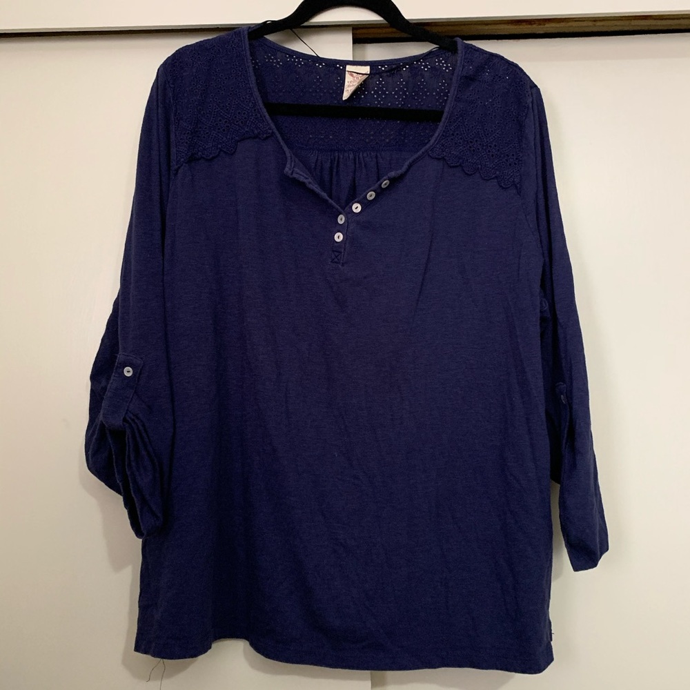 Faded Glory Navy Roll Tab Sleeve Top Lace Detail